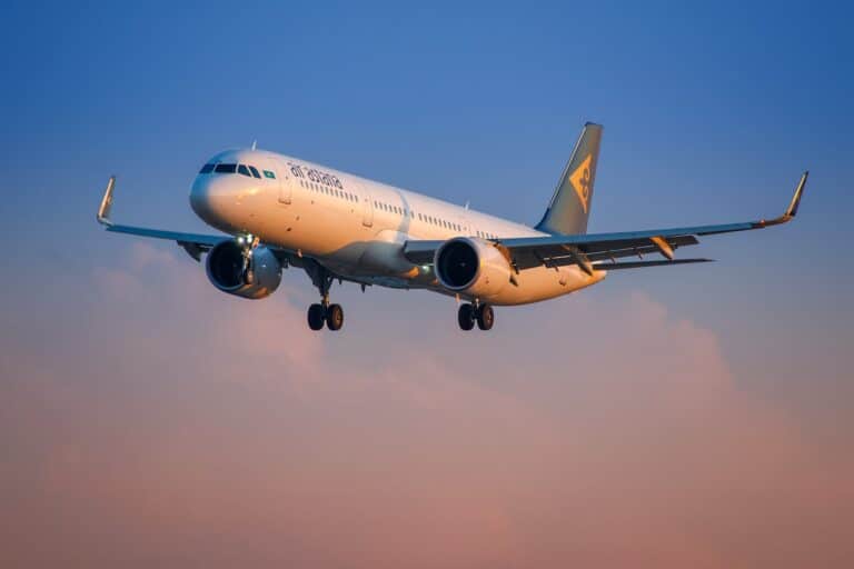 Air Astana возобновит полеты в Индию