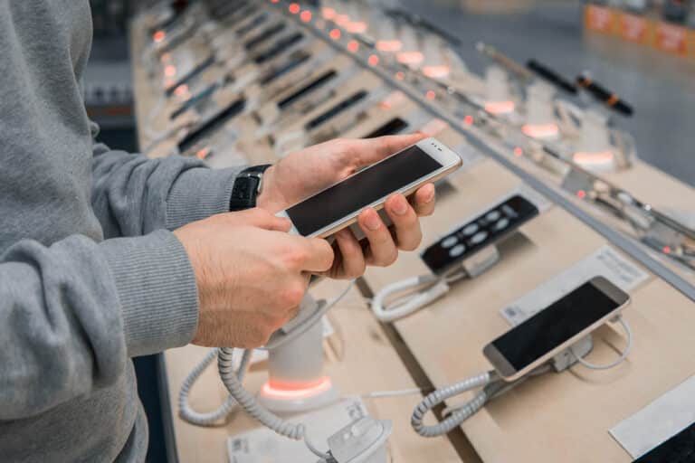 Верификация смартфонов по IMEI-кодам. Что будет с ценами?
