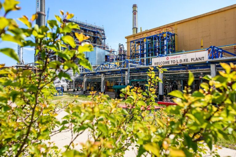 ҚазМұнайГаз Румыниядағы зауытының жұмысын жаңғыртады