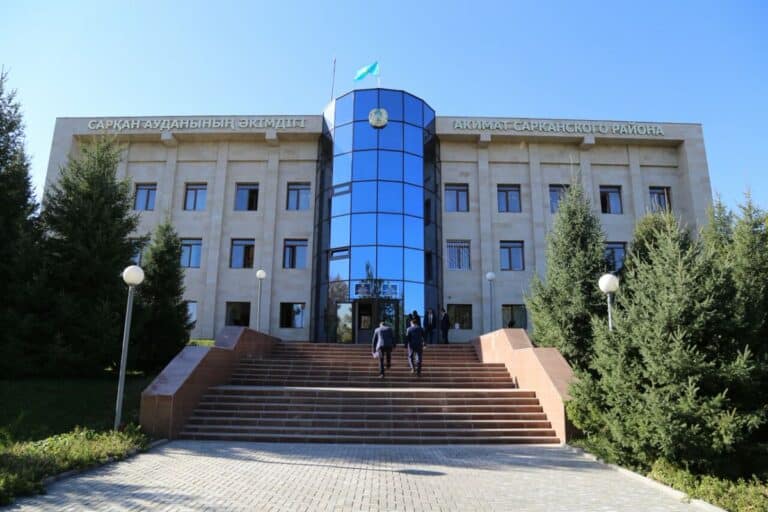 Сарқан қаласында мектеп қызметкерінен ашық түрдегі туберкулез анықталған
