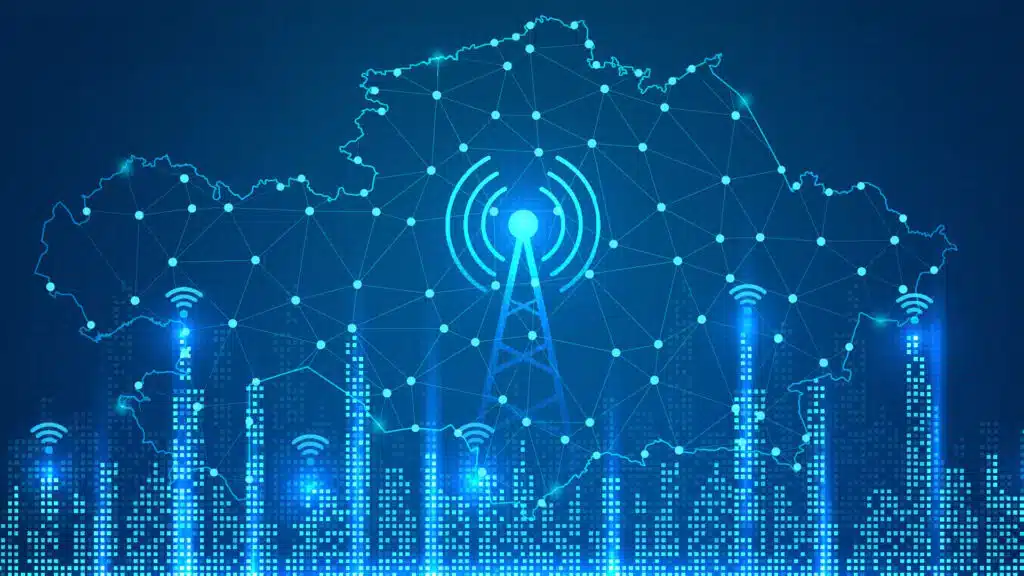 Расходы на интернет в Казахстане выросли, на мобильную связь – упали