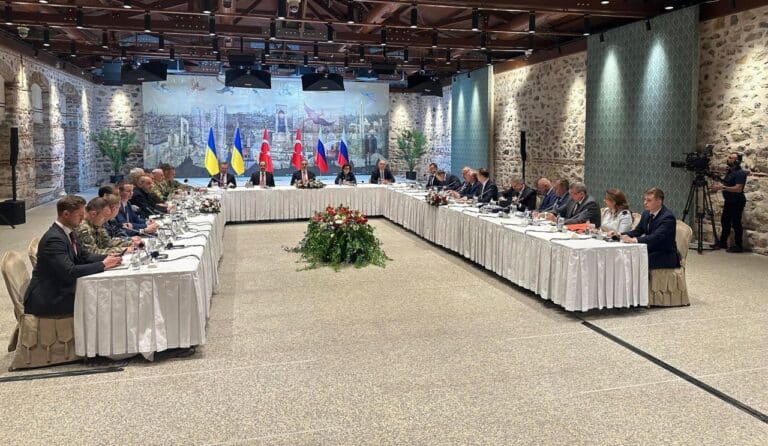 Ыстанбұлда Ресей-Украина келіссөзі басталды