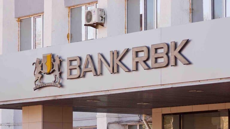 Миллиардер Владимир Кимге тиесілі банктің табысы өсті