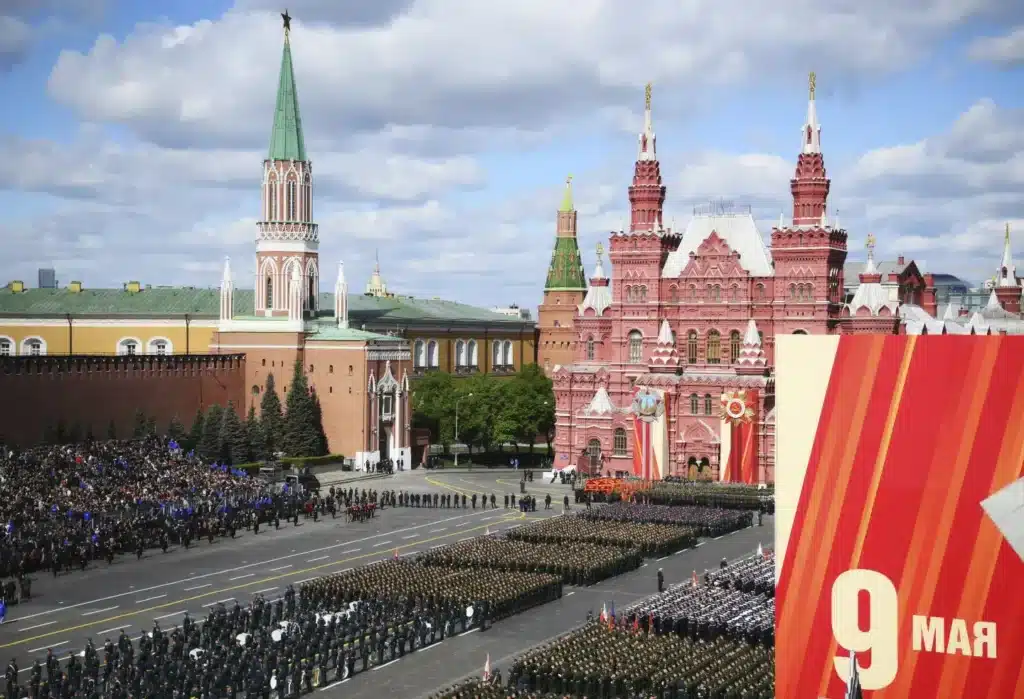 Украина выразила демарш странам, чьи лидеры посетили парад Победы в Москве