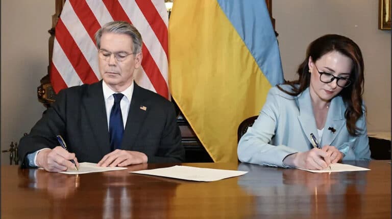 США и Украина подписали соглашение по ресурсам после напряженных переговоров