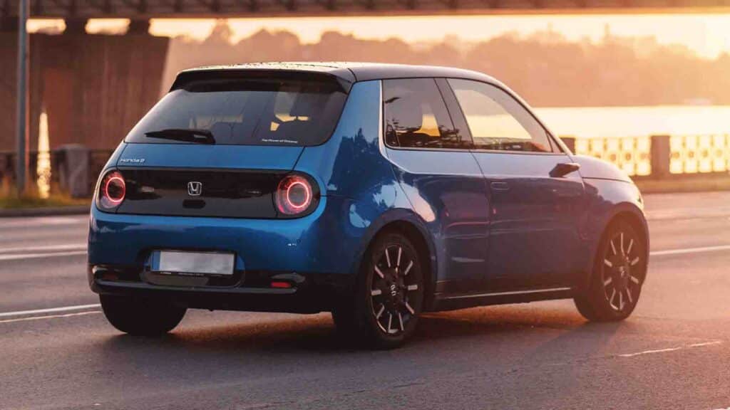 Honda электромобиль саудасы бәсеңдейді деп болжады / фото: shutterstock