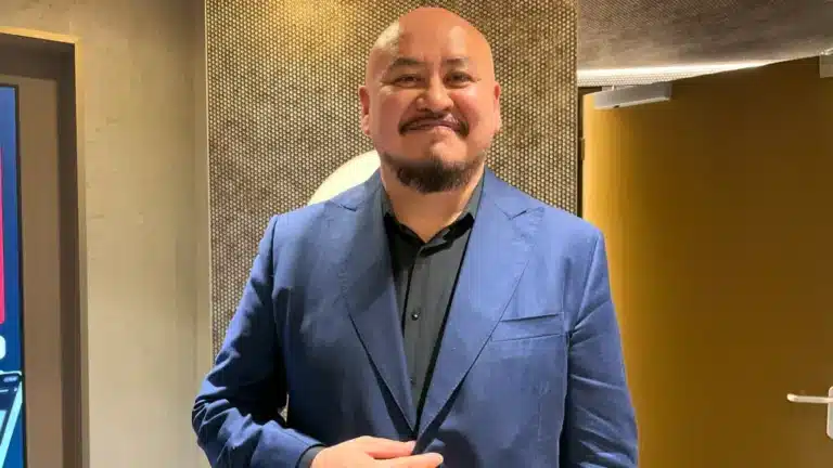 Ерден Телемисов рассказал, почему в его фильме поет Дарига Назарбаева