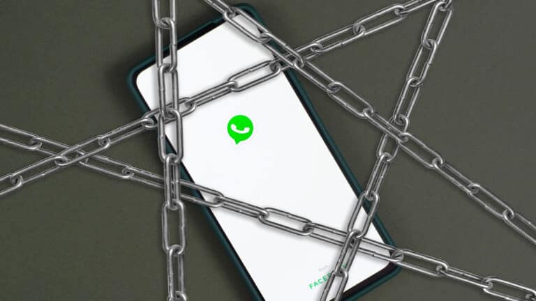 В Актау мужчину оштрафовали за маты в WhatsApp