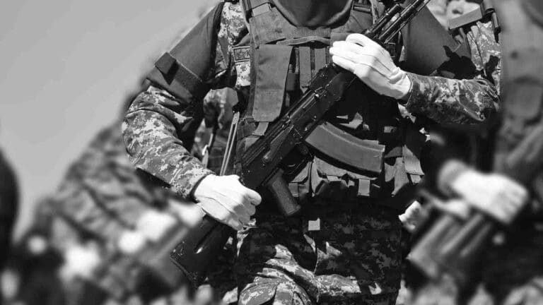 Жаркент горнизонында қаза тапқан сарбаздың туыстары шыңдықты талап етіп отыр