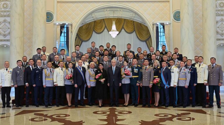Токаев: армия должна быть готова к выполнению задач в любой момент
