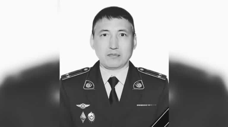 Полицейский при исполнении погиб в ДТП в Костанайской области