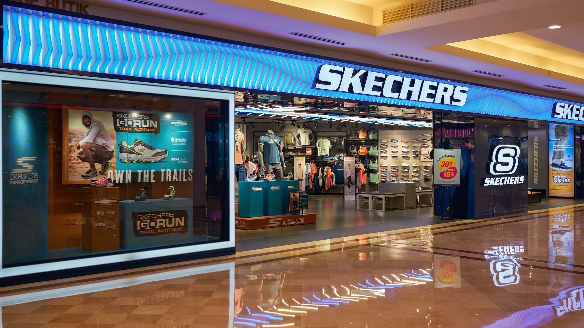 Skechers