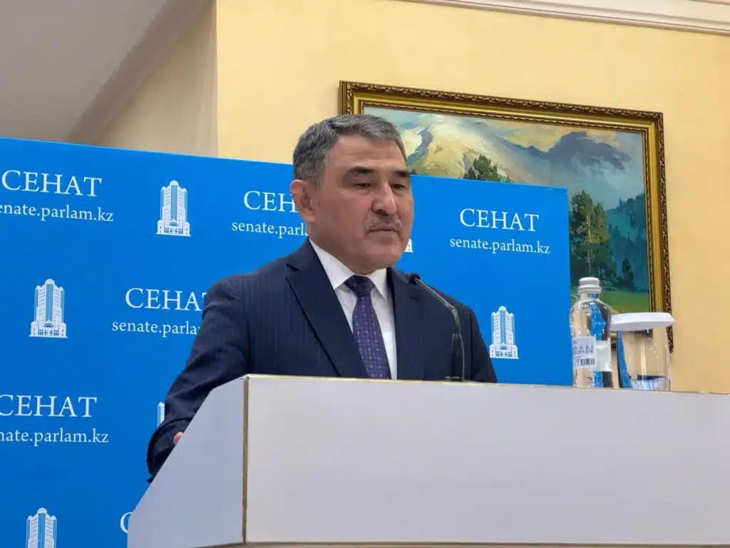 Нұржігітов 5 млрд теңгенің суы құмға сіңіп кететіні жайлы: Экологиялық әсерін береді