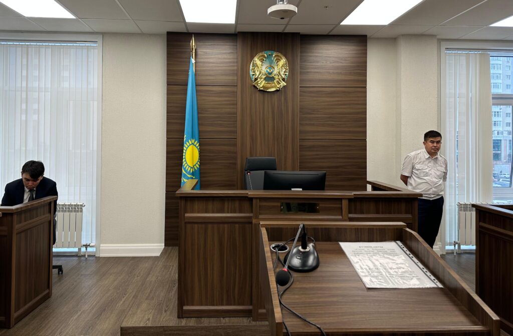 Мұқағали Мақатаевтың ұлы сотқа жүгінді/фото: kursiv.media
