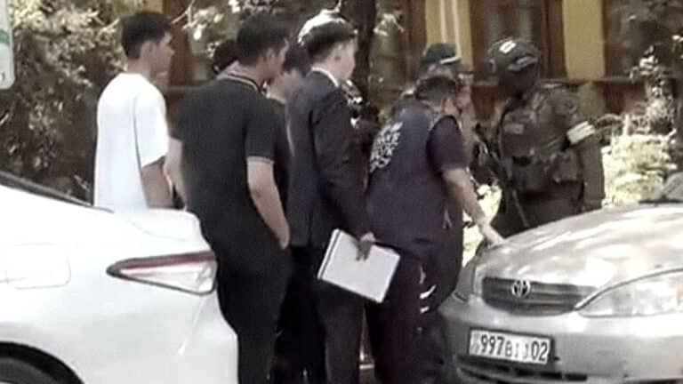 Массовые задержания военных в Алматы подтвердили в МВД