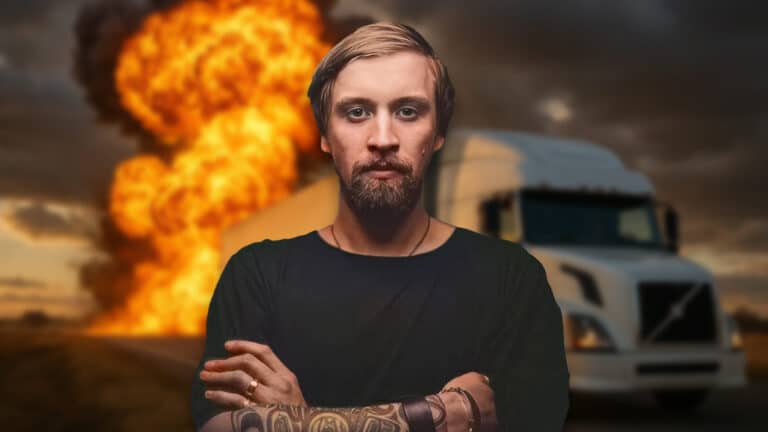 СМИ: Подозреваемый в атаке дронов на авиабазы России скрылся в Казахстане