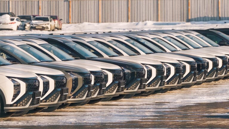 Hyundai может обойти санкции, поставляя автодетали в Россию через Казахстан