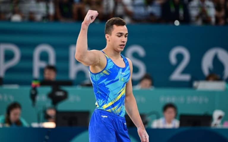 Карими выиграл серебро в вольных упражнениях на чемпионате Азии по гимнастике