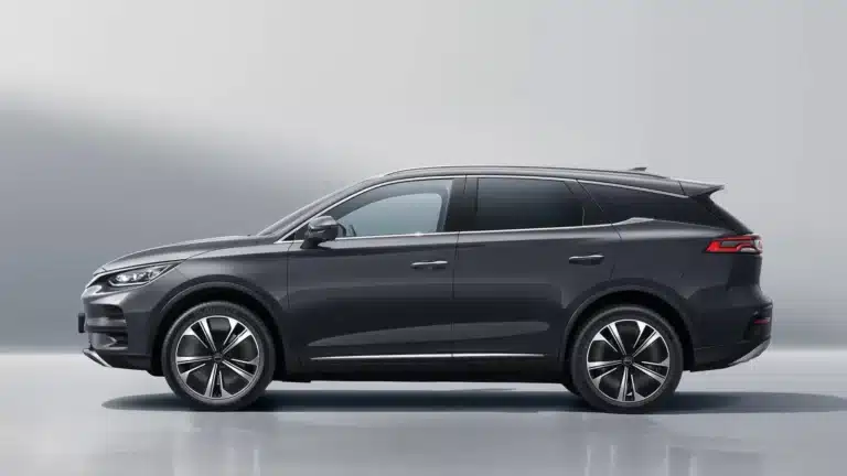 BYD Tang сатып алған алматылық бір жылдан соң көлігінің қандай күйде екенін көрсетті