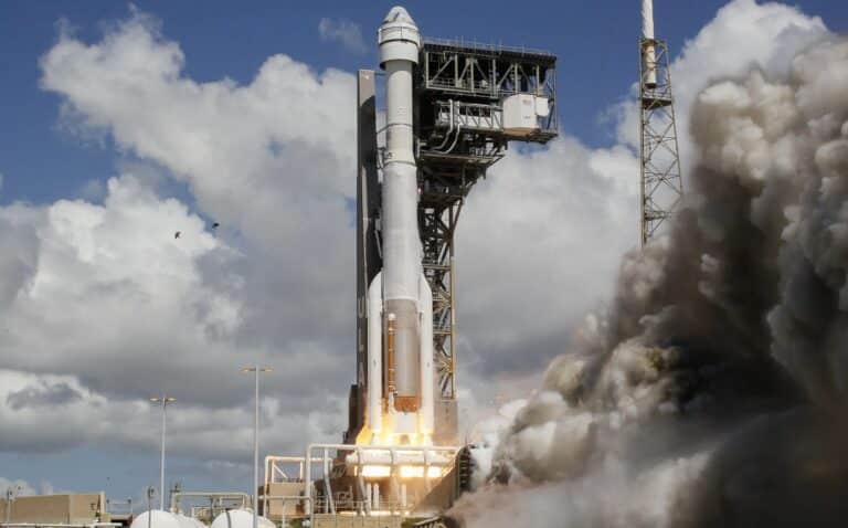 NASA откладывает следующий полет альтернативы SpaceX Dragon от Boeing