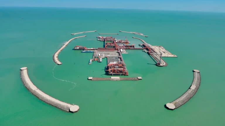 В «КазМунайГазе» улучшили прогноз по добыче нефти на Кашагане
