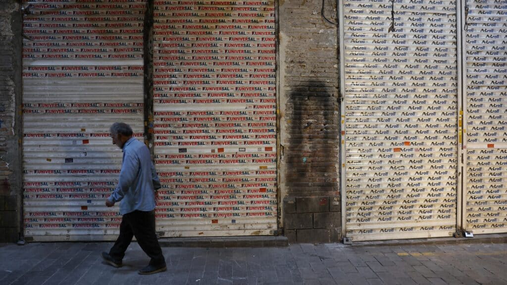 Иран билігі қауіпсіздік мақсатында бүкіл елде интернетті өшірді