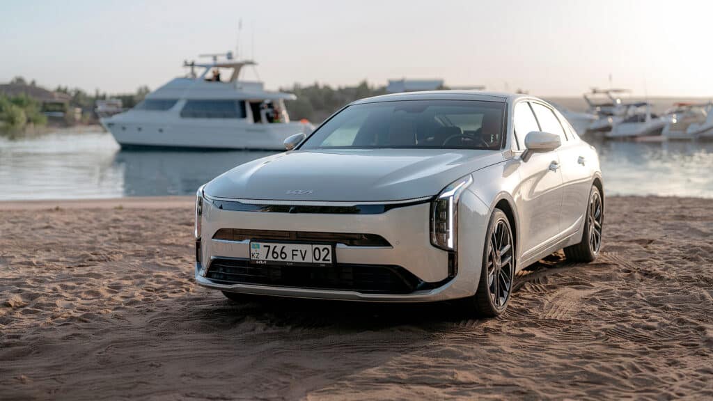 Обновленный Kia K8 появится в автосалонах Казахстана 1 июля