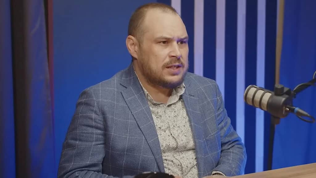 Журналиста Кирилла Павлова оштрафовали за пост о нашествии саранчи
