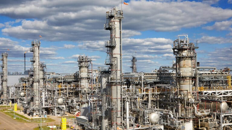 Eni и Shell не уведомляли о прекращении работы по проекту ГПЗ на Карачаганаке