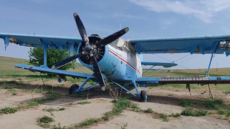 Заброшенный аэропорт недалеко от Алматы стал популярным в Казнете