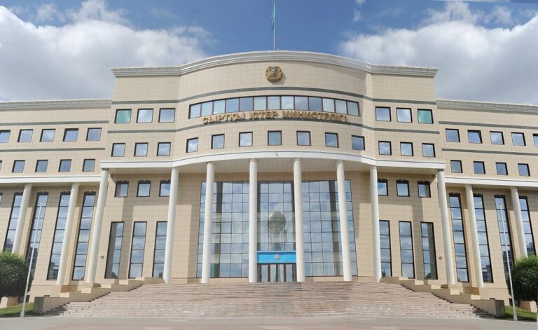 МИД ответил по делу осужденной в КНР Акжаркын Турлыбай