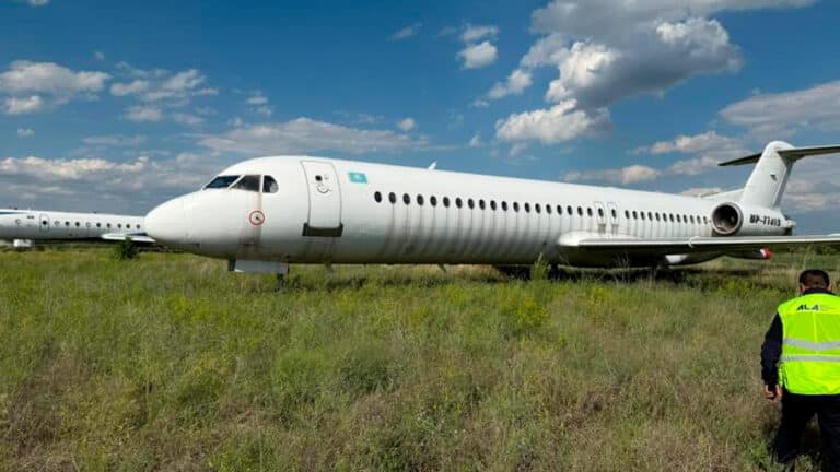 Два устаревших самолета Bek Air выставили на торги за 104 млн тенге