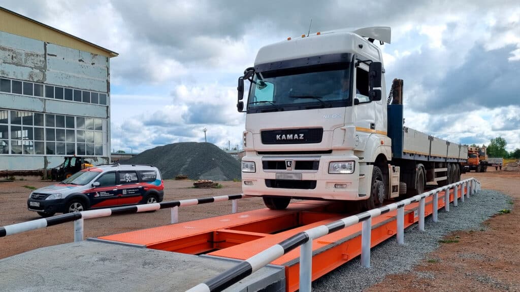 Треть большегрузов на трассе Астана – Темиртау ездят с перевесом