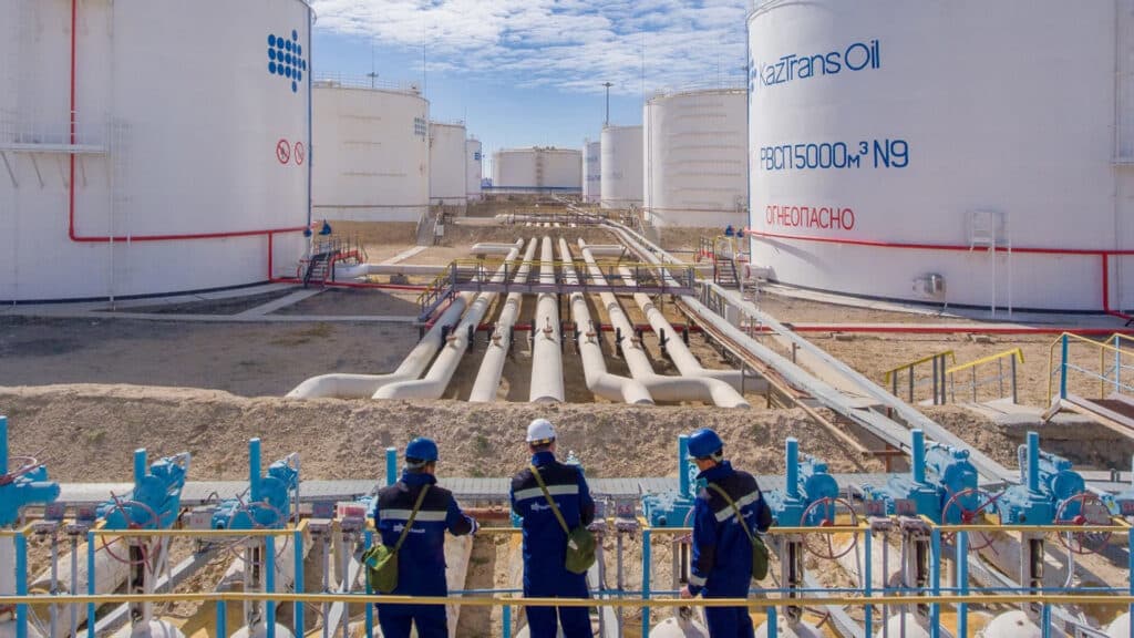 «Дочка» «КазТрансОйла» заключила новый договор по транспортировке нефти по трубопроводу