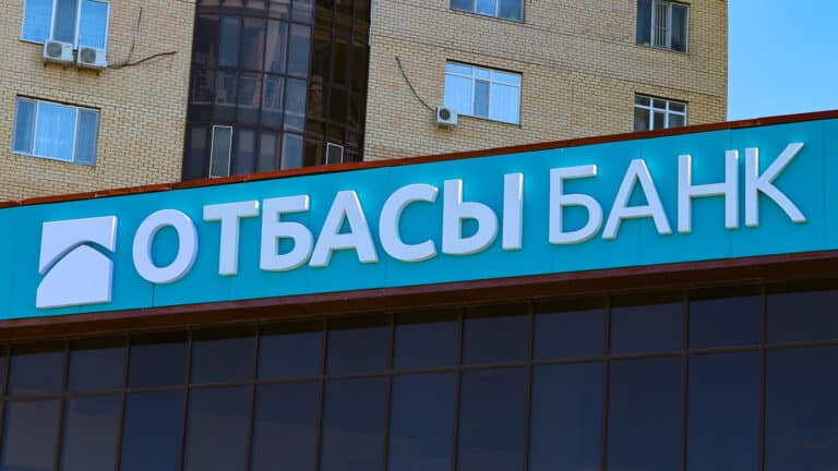 Регулятор заставит Отбасы соперничать с другими банками за ипотеку казахстанцев