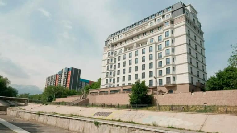 Долгострой на реке Есентай передали компании по управлению возвращенными активами