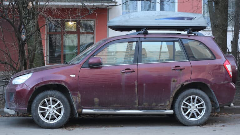 Механик показал днище китайских авто после 100 тыс. км пробега