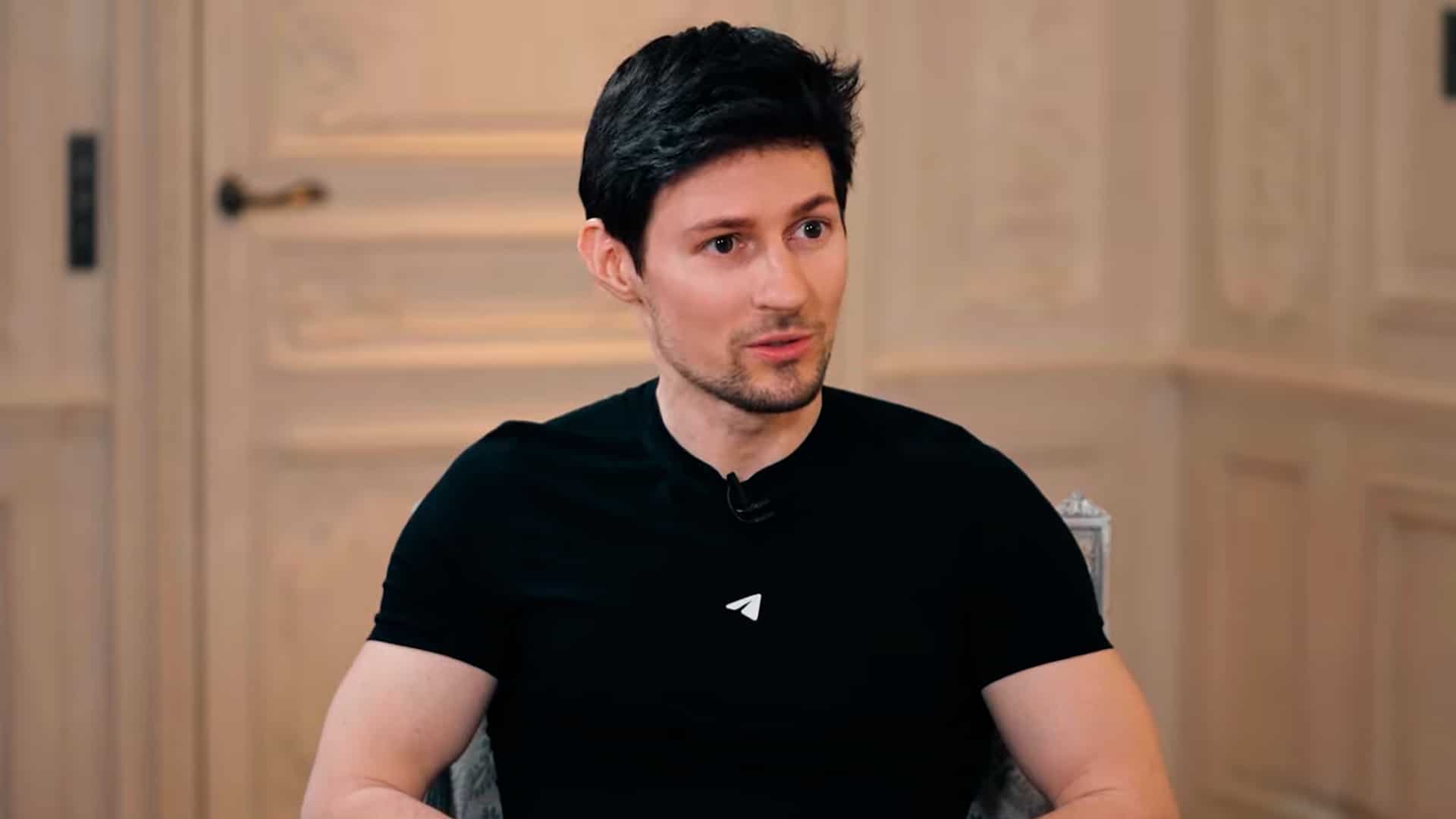 Павел Дуров почти не пользуется телефоном
