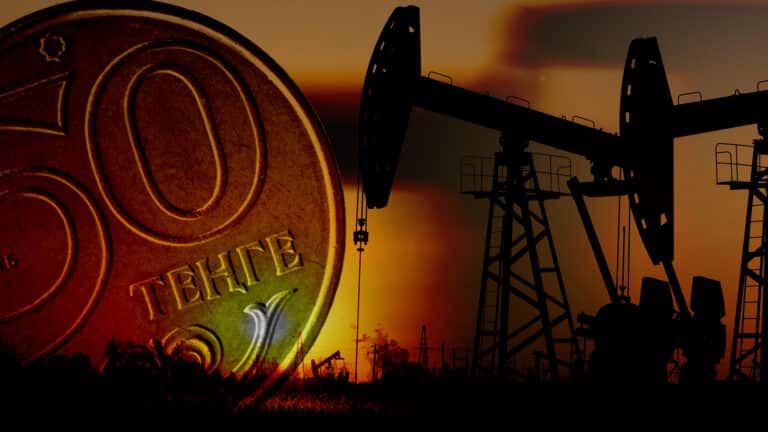 Почему тенге падает, хотя нефть дорожает, объяснил эксперт