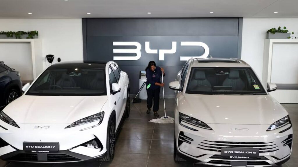 Қытайдың электромобиль өндірушілері қалайша Tesla-ны басып озды