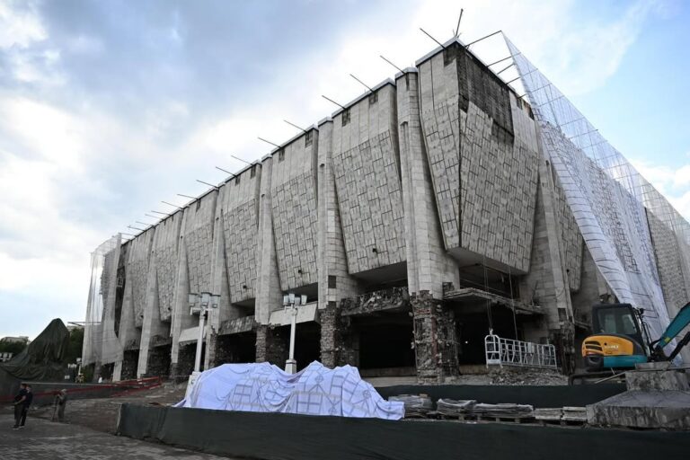 Әуезов театры жөндеуден өткеннен кейін қандай болады