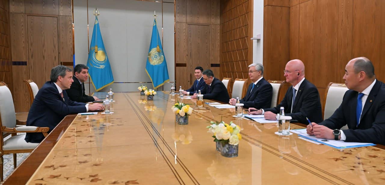 Тоқаев Wabtec және Philip Morris International компанияларының басшыларымен кездесу өткізді