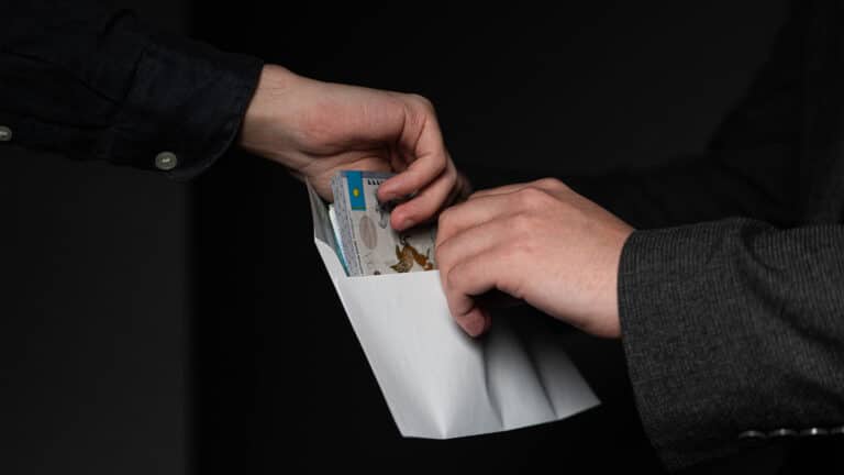 МӘМС жүйесінде 400 млн теңгенің ұрлығы әшкере болды