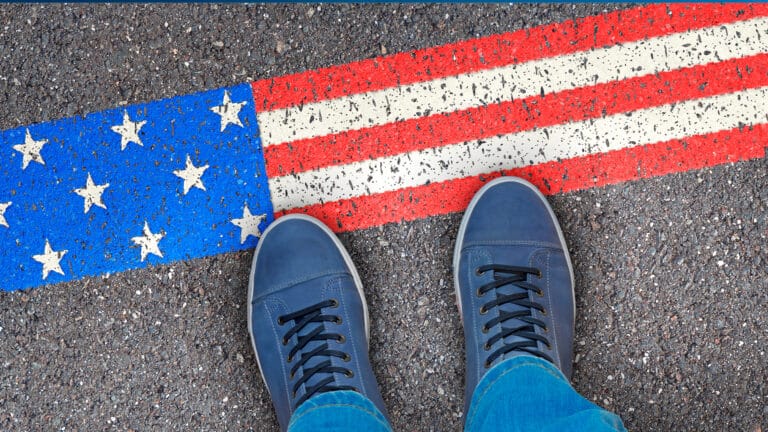Власти Кыргызстана отреагировали на слухи о запрете на въезд в США