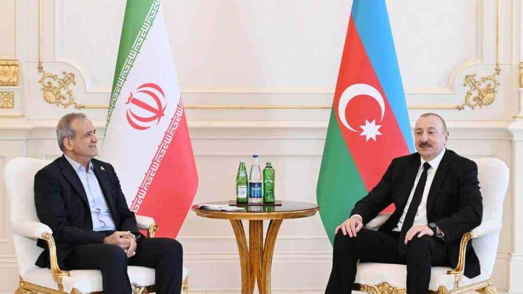 Баку Израильден Иранның әзербайжан көп тұратын мекендерін атқыламауды сұрады