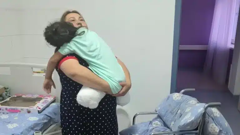 Автопарк 8 жасар Алуа мен оның бауырларының өмір бойғы шығынын мойнына алды