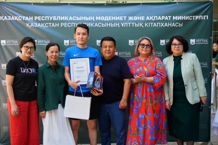 Kursiv Media тілшісі БАҚ қызметкерлері арасында үстел теннисінен 1-орын алды