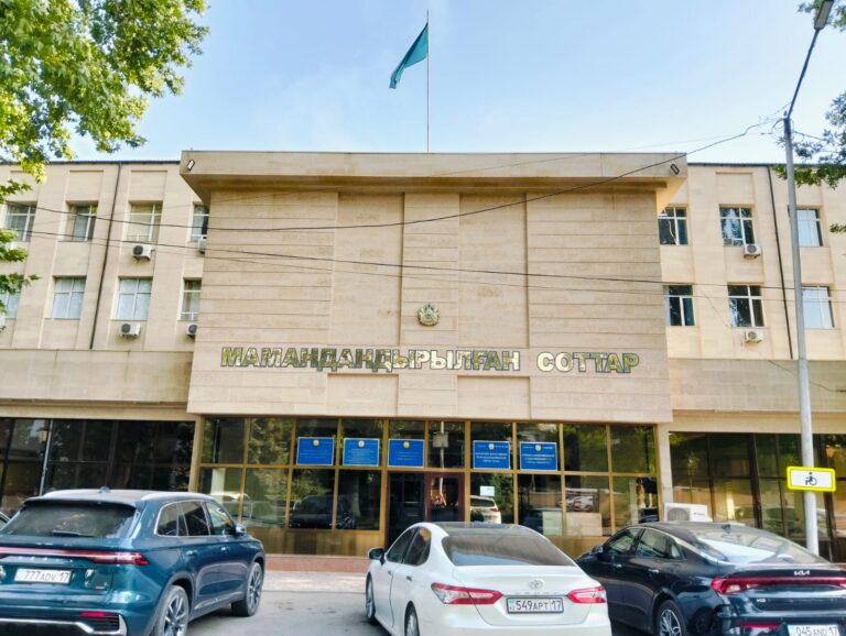 Шымкентте әйелін суицид жасауға итермелеген адам бір жарым жылға сотталды