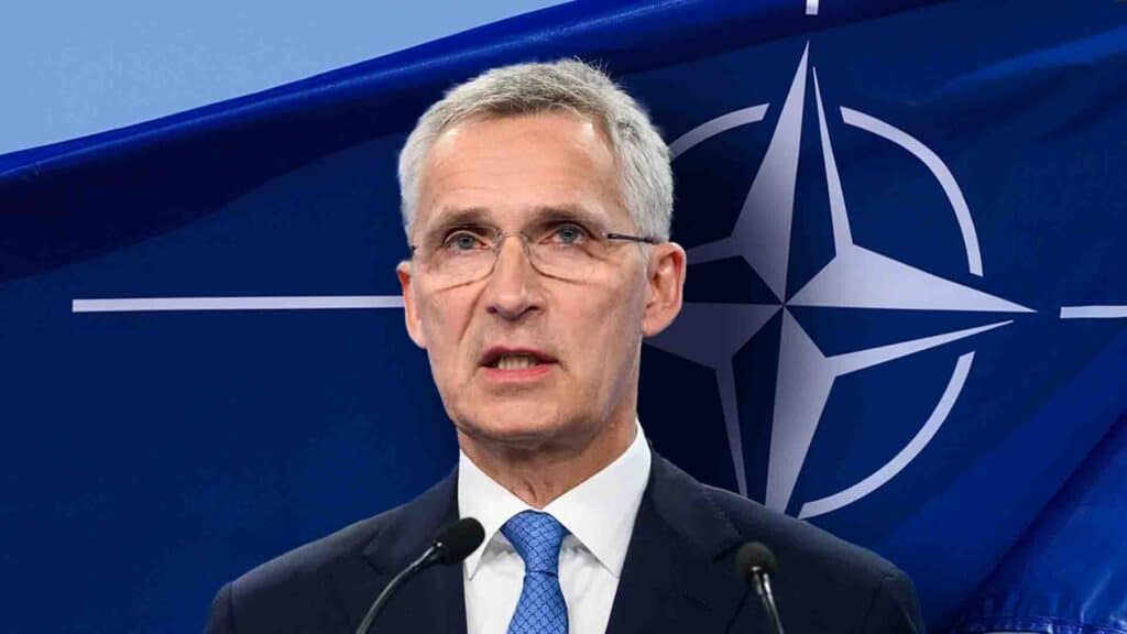 НАТО Бас хатшысы Рюттенің пікірінше, бұл «аспаннан үрей сеуіп отырған» Ресейге қарсы тұру үшін қажет / коллаж: kursiv.media, бильд-редактор Ахтам Зиперов