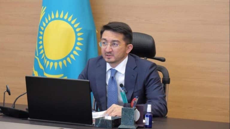 Министр Мәдиев криптовалюта нарығына қызығушыларға кеңес берді